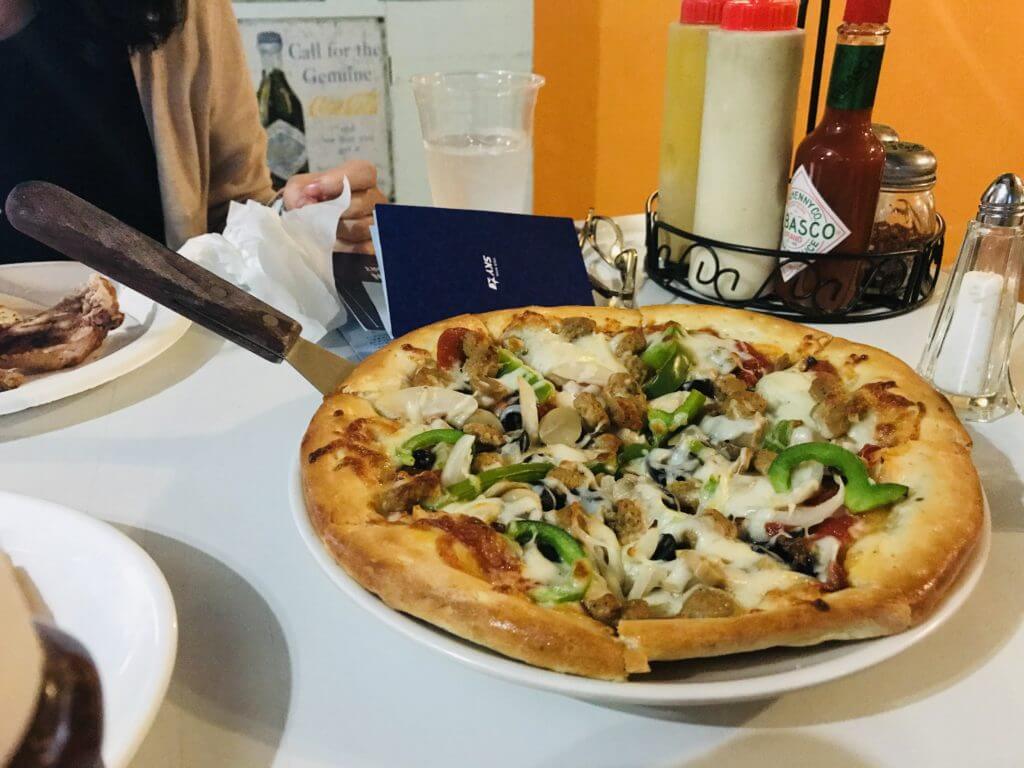 American Pizza and GrillのアメリカンピザSサイズ
